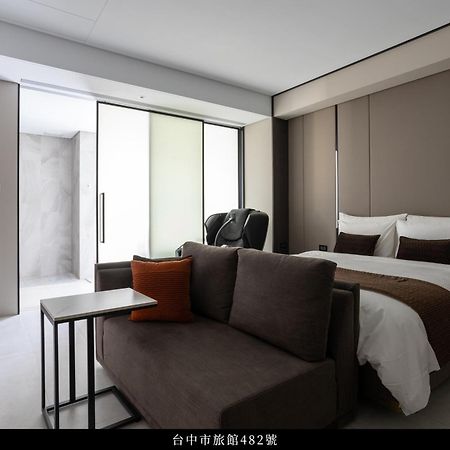 Manho Hotel Taichung Extérieur photo